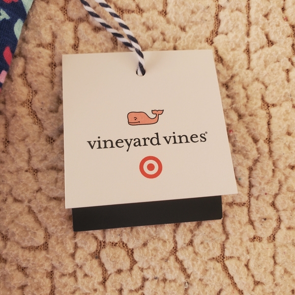 Girls XL (14-16) Vineyard Vines for Target New with Tags jumper oneside - Picture 7 of 7